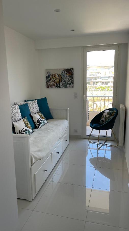 Cannes Pointe Croisette : Superbe Logement Vue Mer Luaran gambar