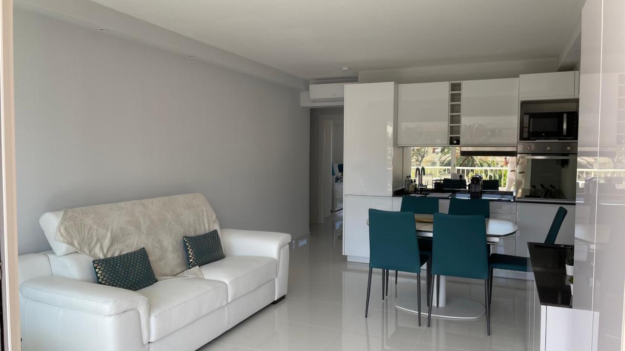 Cannes Pointe Croisette : Superbe Logement Vue Mer Luaran gambar