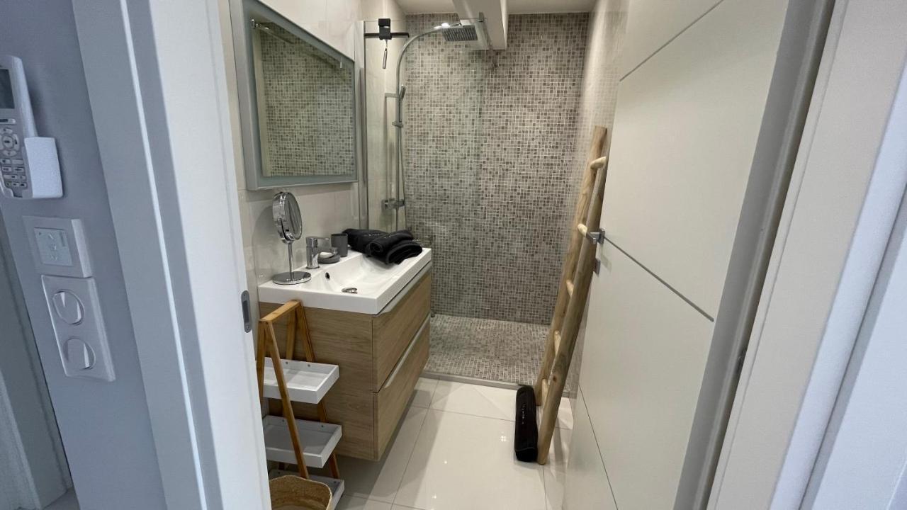 Cannes Pointe Croisette : Superbe Logement Vue Mer Luaran gambar